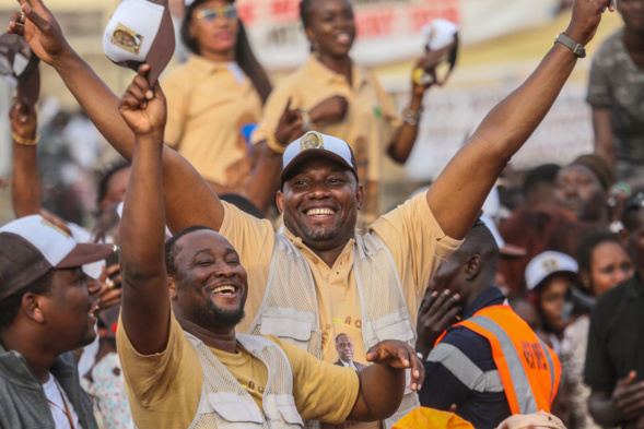 Macky Sall à Guédiawaye : «Vous démontrez qu’il n’y aura pas combat dimanche» Macky Sall à Guédiawaye : «Vous démontrez qu’il n’y aura pas combat dimanche»