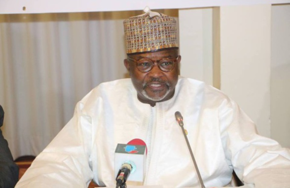 Le Médiateur Alioune Badara Cissé explique les raisons qui font qu'il vote à Touba Le Médiateur Alioune Badara Cissé explique les raisons qui font qu'il vote à Touba