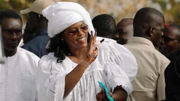 Arrêt sur image! Marième Faye Sall après son vote