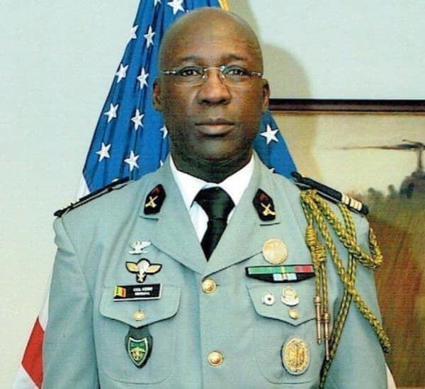 Le colonel Abdourahim Kébé, proche d'Idrissa Seck, arrêté ! Le colonel Abdourahim Kébé, proche d'Idrissa Seck, arrêté !