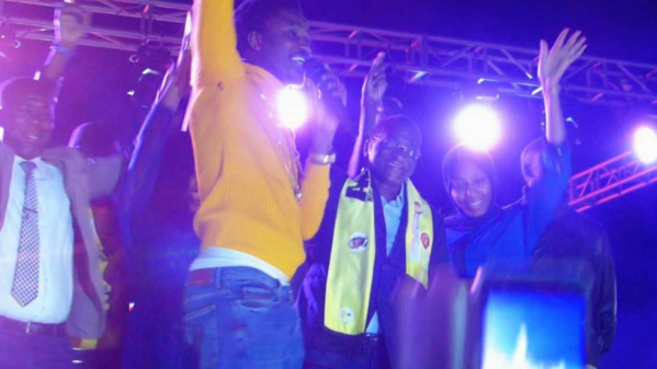 Racine Sy célèbre la victoire du Pr Macky Sall à Podor par un méga-concert de Waly Seck