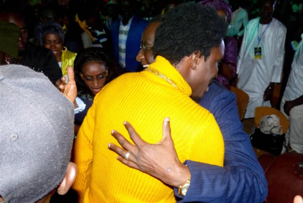 Racine Sy célèbre la victoire du Pr Macky Sall à Podor par un méga-concert de Waly Seck Racine Sy célèbre la victoire du Pr Macky Sall à Podor par un méga-concert de Waly Seck