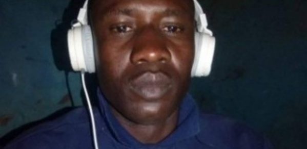 Cet homme a été retrouvé mort, la tête fracassée Cet homme a été retrouvé mort, la tête fracassée