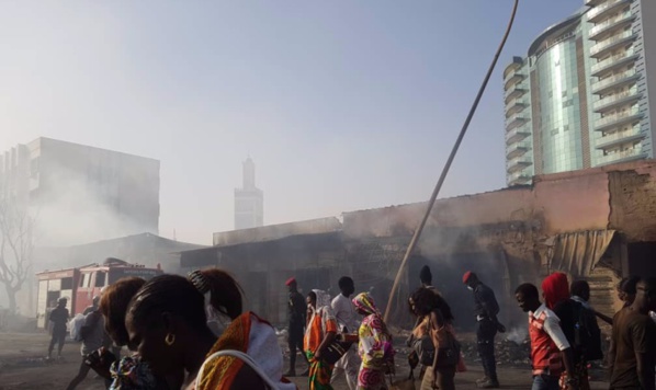 PETERSEN : ALY NGOUILLE NDIAYE CONSTATE L’AMPLEUR DES DÉGÂTS PETERSEN : ALY NGOUILLE NDIAYE CONSTATE L’AMPLEUR DES DÉGÂTS