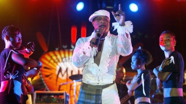 Le chanteur congolais Koffi Olomidé condamné à deux ans de prison avec sursis