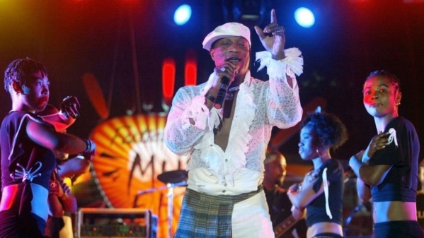 Le chanteur congolais Koffi Olomidé condamné à deux ans de prison avec sursis Le chanteur congolais Koffi Olomidé condamné à deux ans de prison avec sursis
