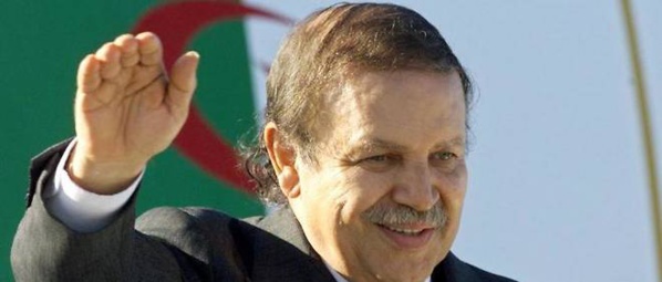 Algérie : Bouteflika confirme qu'il restera président après le 28 avril