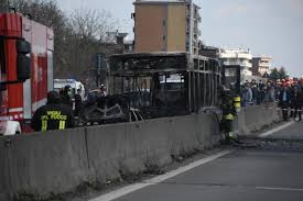 Milan : Comment et pourquoi un Sénégalais a mis le feu sur un bus rempli d’enfants
