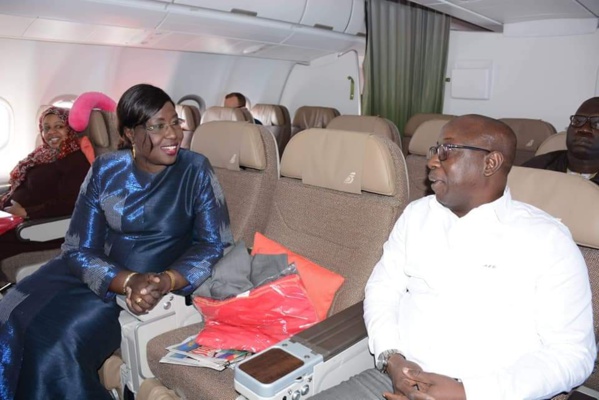 Le ministre du Transport Aérien, Maïmouna Ndoye Seck "teste"  AIR SENEGAL après sa commercialisation !