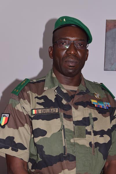Nommé après le massacre de Peulhs au Mali : qui est le nouveau CEMGA de l’armée malienne, le Général de brigade Abdoulaye Coulibaly Nommé après le massacre de Peulhs au Mali : qui est le nouveau CEMGA de l’armée malienne, le Général de brigade Abdoulaye Coulibaly