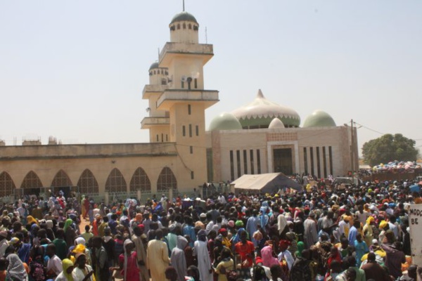  Porokhane ne dispose même pas de bouches d'incendies Porokhane ne dispose même pas de bouches d'incendies
