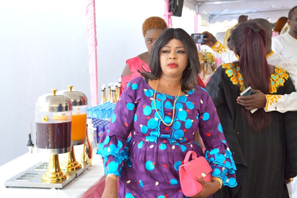 Quand l'expert fiscal Bass Diop réunit toute la République pour le baptême de sa fille...Sokhna Diarra Bousso Quand l'expert fiscal Bass Diop réunit toute la République pour le baptême de sa fille...Sokhna Diarra Bousso