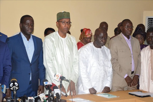 Investiture de ce matin : L’opposition boycotte Macky Sall Investiture de ce matin : L’opposition boycotte Macky Sall