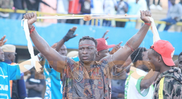 Lutte: Ama Baldé vers une année blanche? Lutte: Ama Baldé vers une année blanche?