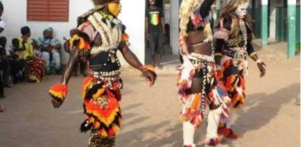 Un 'Simb' tourne au drame à Keur Massar : Un mort, plusieurs blessés et des maisons saccagées Un 'Simb' tourne au drame à Keur Massar : Un mort, plusieurs blessés et des maisons saccagées