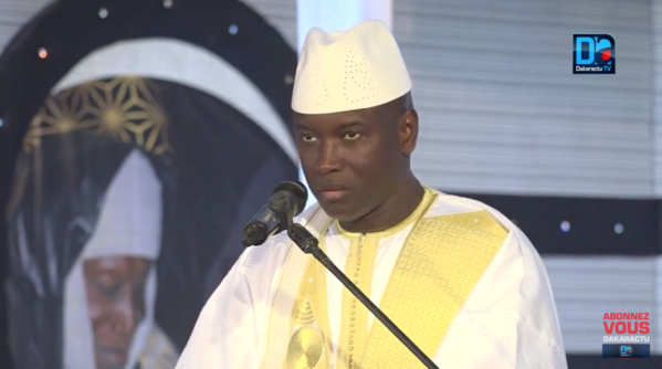 YOFF / Aly Ngouille Ndiaye au Khalife des Layènes : « Le président va continuer tous les chantiers dans la cité » YOFF / Aly Ngouille Ndiaye au Khalife des Layènes : « Le président va continuer tous les chantiers dans la cité »
