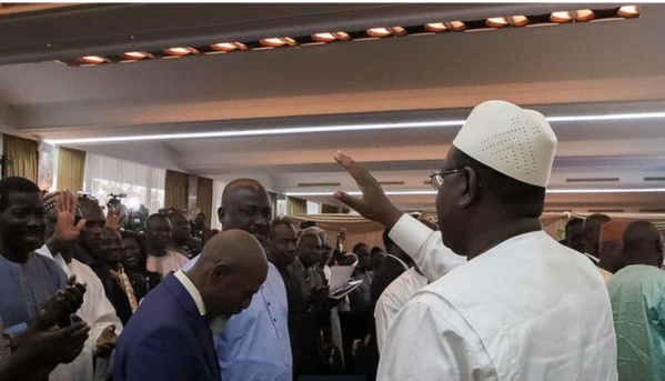 "Macky SALL ne veut pas de transhumants dans son gouvernement" "Macky SALL ne veut pas de transhumants dans son gouvernement"