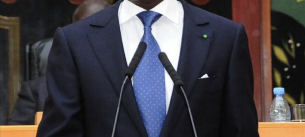 REMANIEMENT : Un ministre recalé est tombé dans les vapes REMANIEMENT : Un ministre recalé est tombé dans les vapes