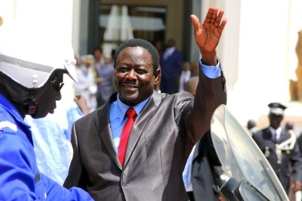 Mbaye Ndiaye : "Je suis toujours ministre d'État" Mbaye Ndiaye : "Je suis toujours ministre d'État"