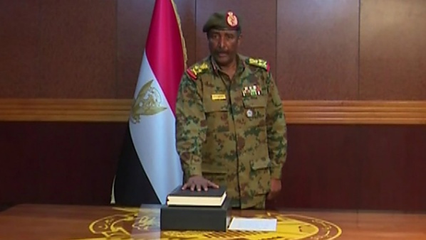 Qui est Abdel Fattah al-Burhan, le nouvel homme à la tête du Soudan ? Qui est Abdel Fattah al-Burhan, le nouvel homme à la tête du Soudan ?