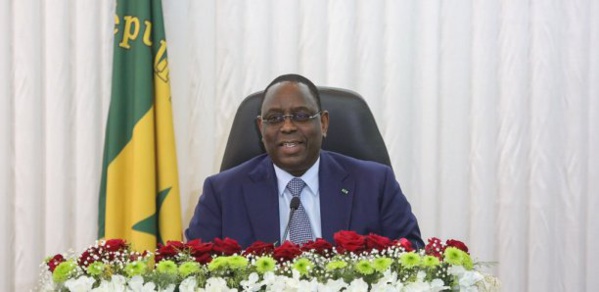 Face aux députés Benno : Macky Sall raille les bains mystiques et les gris-gris des ministres