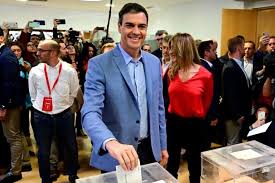 Ce que l'on sait des trois options de Pedro Sanchez, vainqueur des législatives sans majorité
