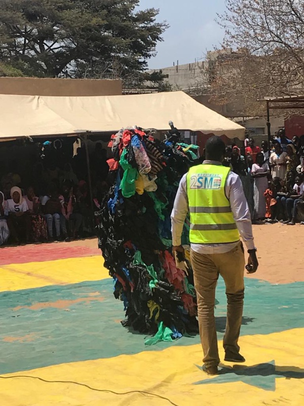 ​Clean up challenge, le mouvement ´Sameu Sunu Momel’ de Malika investit les écoles