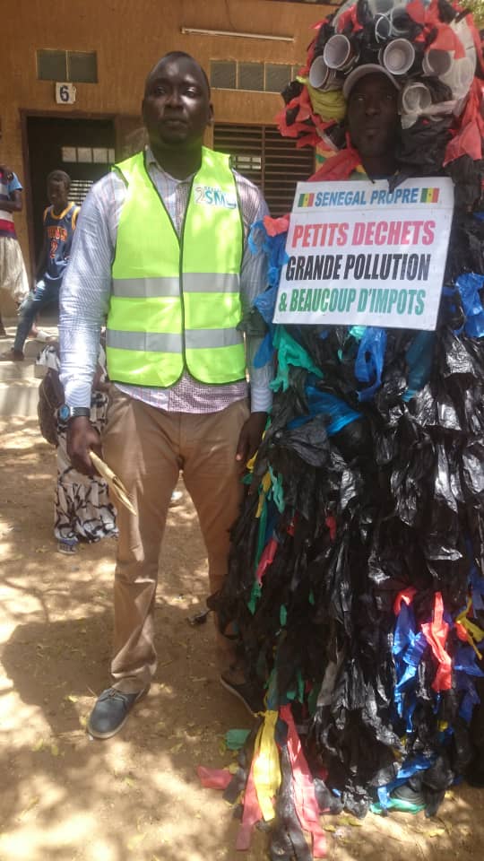​Clean up challenge, le mouvement ´Sameu Sunu Momel’ de Malika investit les écoles