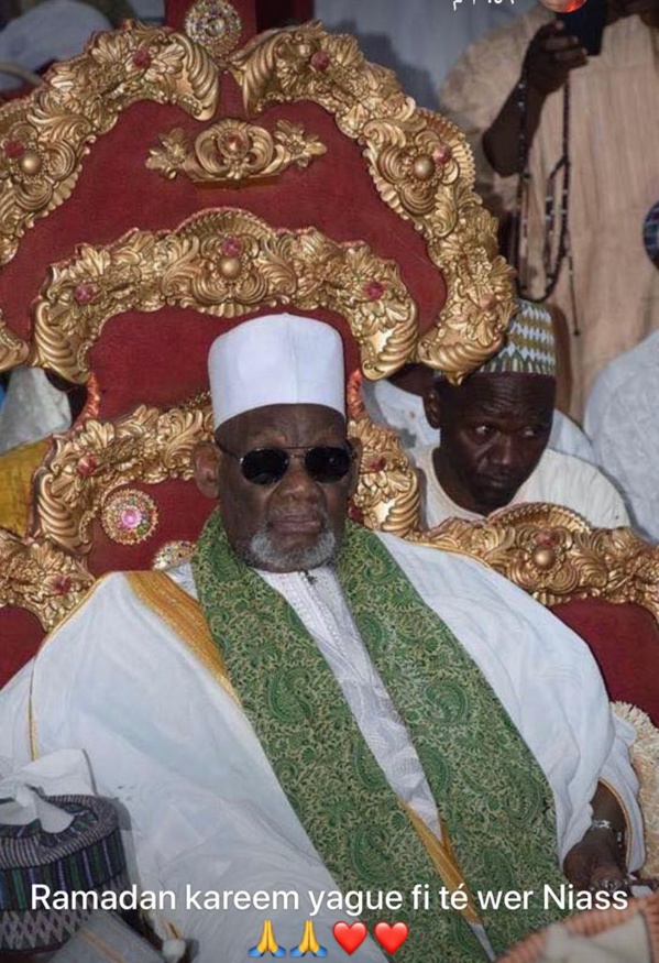 Le Khalife général de Médina Baye est bel et bien ...vivant ! Le Khalife général de Médina Baye est bel et bien ...vivant !