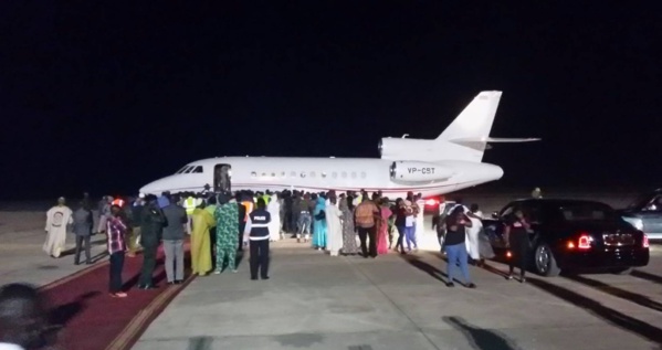 La dépouille de feu Cheikh Béthio convoyée par jet privé arrive ce vendredi à Dakar avant...14 heures (EXCLUSIVITÉ DAKARPOSTE) La dépouille de feu Cheikh Béthio convoyée par jet privé arrive ce vendredi à Dakar avant...14 heures (EXCLUSIVITÉ DAKARPOSTE)