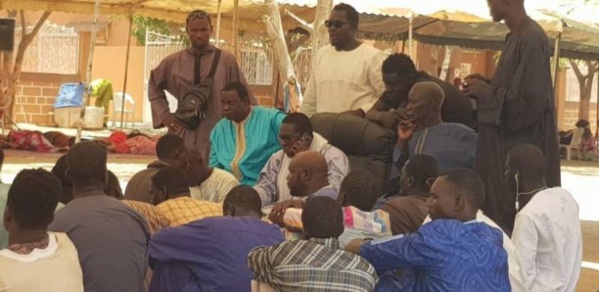 LENDEMAIN D'ENTERREMENT A MEDINATOUL SALAM : Le calme avant une importante déclaration de Serigne Bass LENDEMAIN D'ENTERREMENT A MEDINATOUL SALAM : Le calme avant une importante déclaration de Serigne Bass