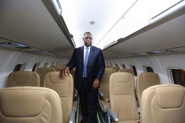 Le président Macky Sall a pris le vol Air Sénégal ce matin (Images) Le président Macky Sall a pris le vol Air Sénégal ce matin (Images)