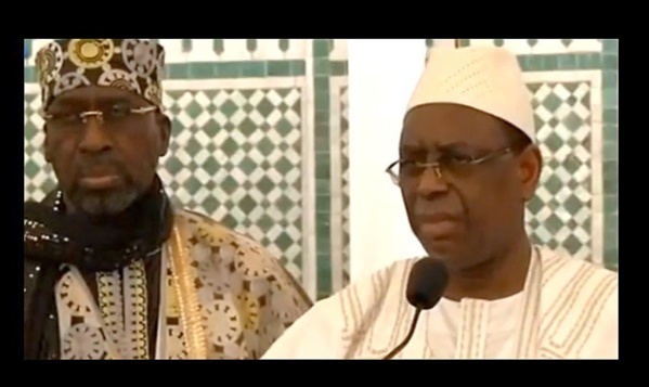 L'arrivée du Pr Macky Sall à la grande mosquée de Dakar pour la prière de Korité