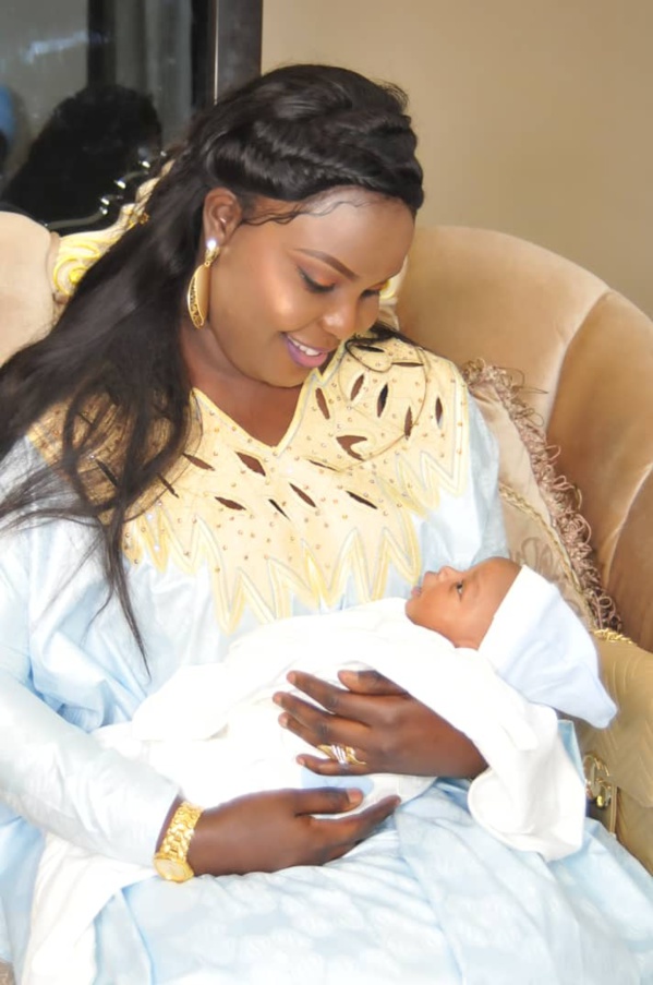 Le touchant témoignage du "Roi du Mbalax" envers notre confrère Pèdre Ndiaye Le touchant témoignage du "Roi du Mbalax" envers notre confrère Pèdre Ndiaye