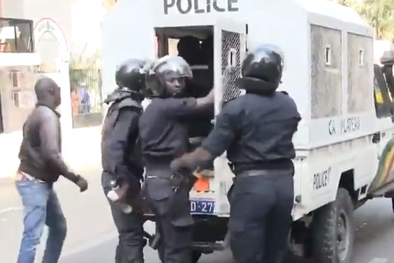 Comment les forces de l’ordre ont  réussi à maîtriser les manifestants