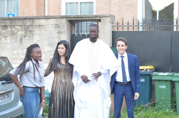 Le petit fils du khalif de Thienaba Ibrahima Ndiaye s'est marié avec la fille de l'ex ministre Nafy Ngom