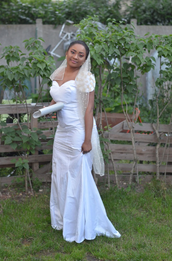 Le petit fils du khalif de Thienaba Ibrahima Ndiaye s'est marié avec la fille de l'ex ministre Nafy Ngom Le petit fils du khalif de Thienaba Ibrahima Ndiaye s'est marié avec la fille de l'ex ministre Nafy Ngom