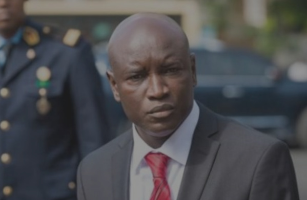 Aly Ngouille NDIAYE Jette À La Poubelle Les Recommandations De La Mission D’observation De L’UE Aly Ngouille NDIAYE Jette À La Poubelle Les Recommandations De La Mission D’observation De L’UE