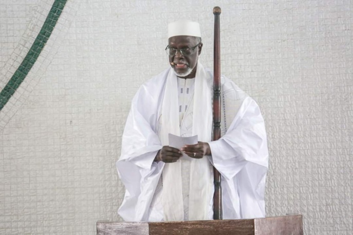 Les images exclusives de la prière du Vendredi du Pr Macky Sall à Abidjan