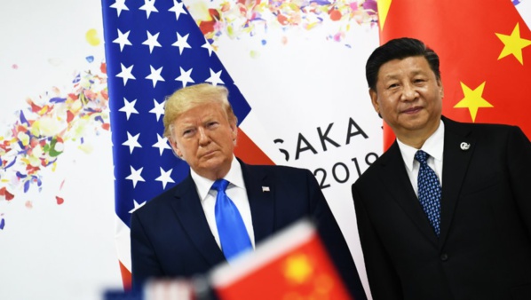 Les présidents chinois Xi Jinping et américain Donald Trump ont décidé samedi de relancer les négociations commerciales entre les deux pays, Washington renonçant à taxer davantage les importations chinoises, selon l'agence officielle chinoise.