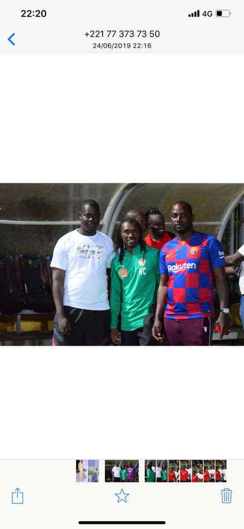 Le responsable de l'APR, Mohamed Sylla en Égypte pour supporter les "Lions" (images) Le responsable de l'APR, Mohamed Sylla en Égypte pour supporter les "Lions" (images)