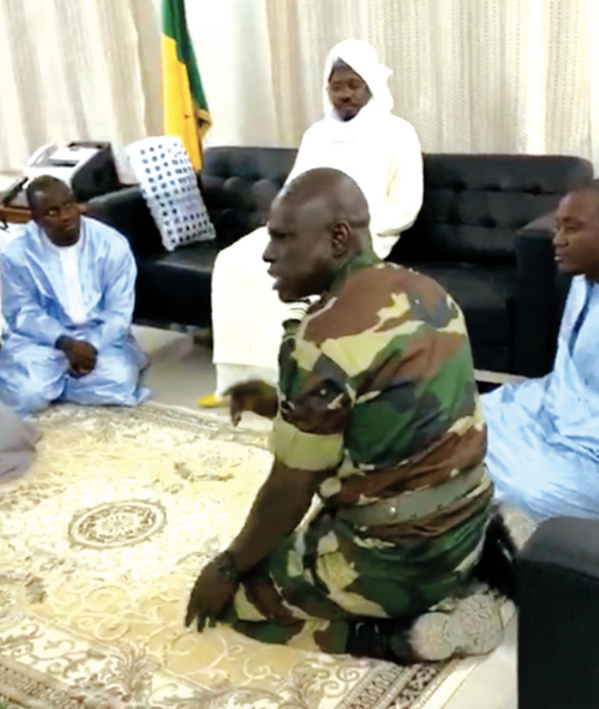 Pour avoir mobilisé ses éléments pour accueillir Serigne Bass Abdou Khadre: Le Chef de Corps du 12ème Bataillon d’instruction aux arrêts…