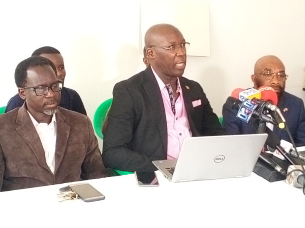 Saint-Louis/ Le colonel Abdourahim Kébé : « Je vais déférer à la convocation, mais il n'est pas question de me coller le devoir de réserve comme prétexte (...) L'intimidation et l'acharnement ne... » Saint-Louis/ Le colonel Abdourahim Kébé : « Je vais déférer à la convocation, mais il n'est pas question de me coller le devoir de réserve comme prétexte (...) L'intimidation et l'acharnement ne... »