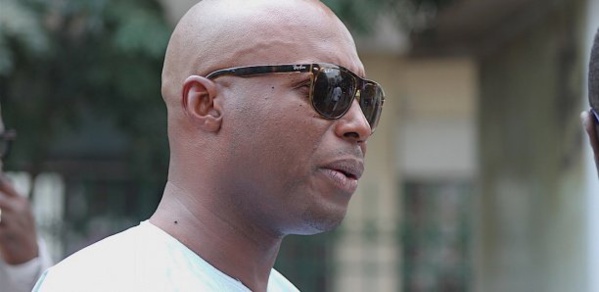 Délires et fanfaronnades de Barthélémy Dias : «Il n’y aura pas d’élections le 1er décembre» dit-il. A quel titre ? Délires et fanfaronnades de Barthélémy Dias : «Il n’y aura pas d’élections le 1er décembre» dit-il. A quel titre ?