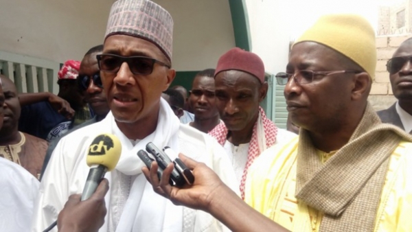 RÉQUISITOIRE DE L'OPPOSITION À TOUBA / Le Congrès de la Renaissance Démocratique a expliqué au Khalife comment ' le pétrole va être bradé par les Sall ' RÉQUISITOIRE DE L'OPPOSITION À TOUBA / Le Congrès de la Renaissance Démocratique a expliqué au Khalife comment ' le pétrole va être bradé par les Sall '