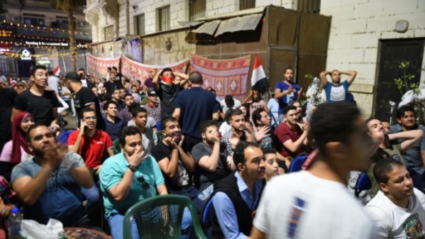 La presse Egyptienne tire sur leur équipe nationale... Le Pr de la fédération de football démissionne avant de limoger le sélectionneur Javier Aguirre La presse Egyptienne tire sur leur équipe nationale... Le Pr de la fédération de football démissionne avant de limoger le sélectionneur Javier Aguirre