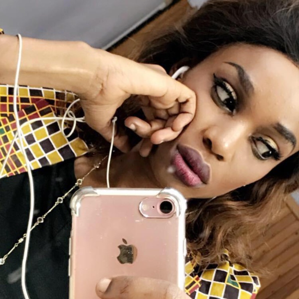 Que signifie les Va et Vient de la journaliste nafissatou chez Dmedias Que signifie les Va et Vient de la journaliste nafissatou chez Dmedias