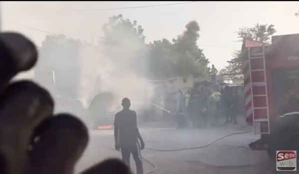 Nguéniène : La limousine Présidentielle prend feu