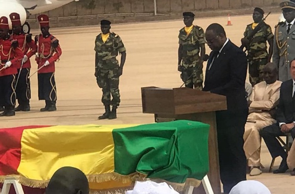 Macky Sall : «Je suis profondément bouleversé par la mort de Tanor Dieng » Macky Sall : «Je suis profondément bouleversé par la mort de Tanor Dieng »