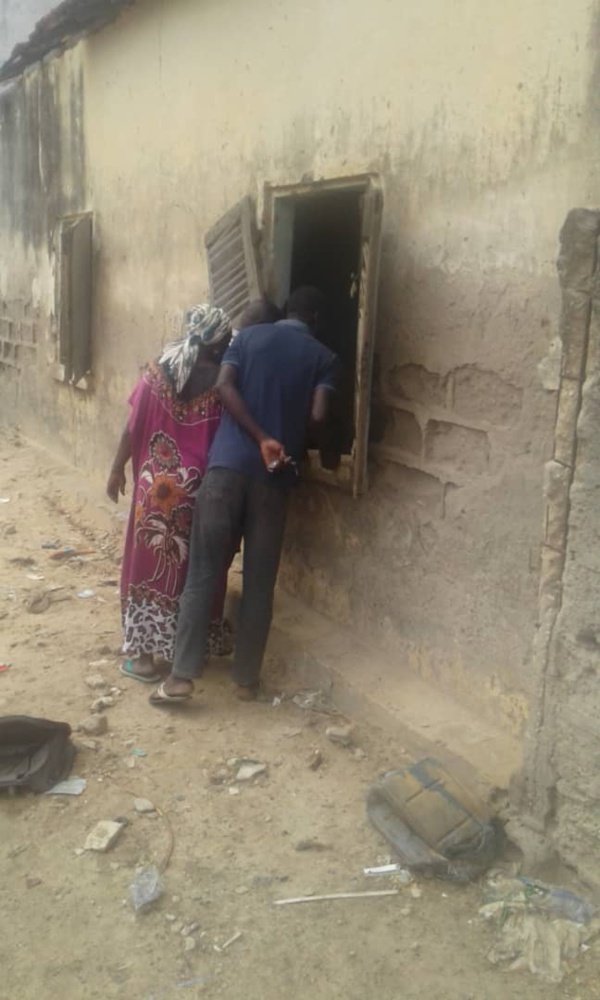 Kaolack : L'étudiant de l'ISM qui a tenté de s'immoler, est finalement décédé. Kaolack : L'étudiant de l'ISM qui a tenté de s'immoler, est finalement décédé.